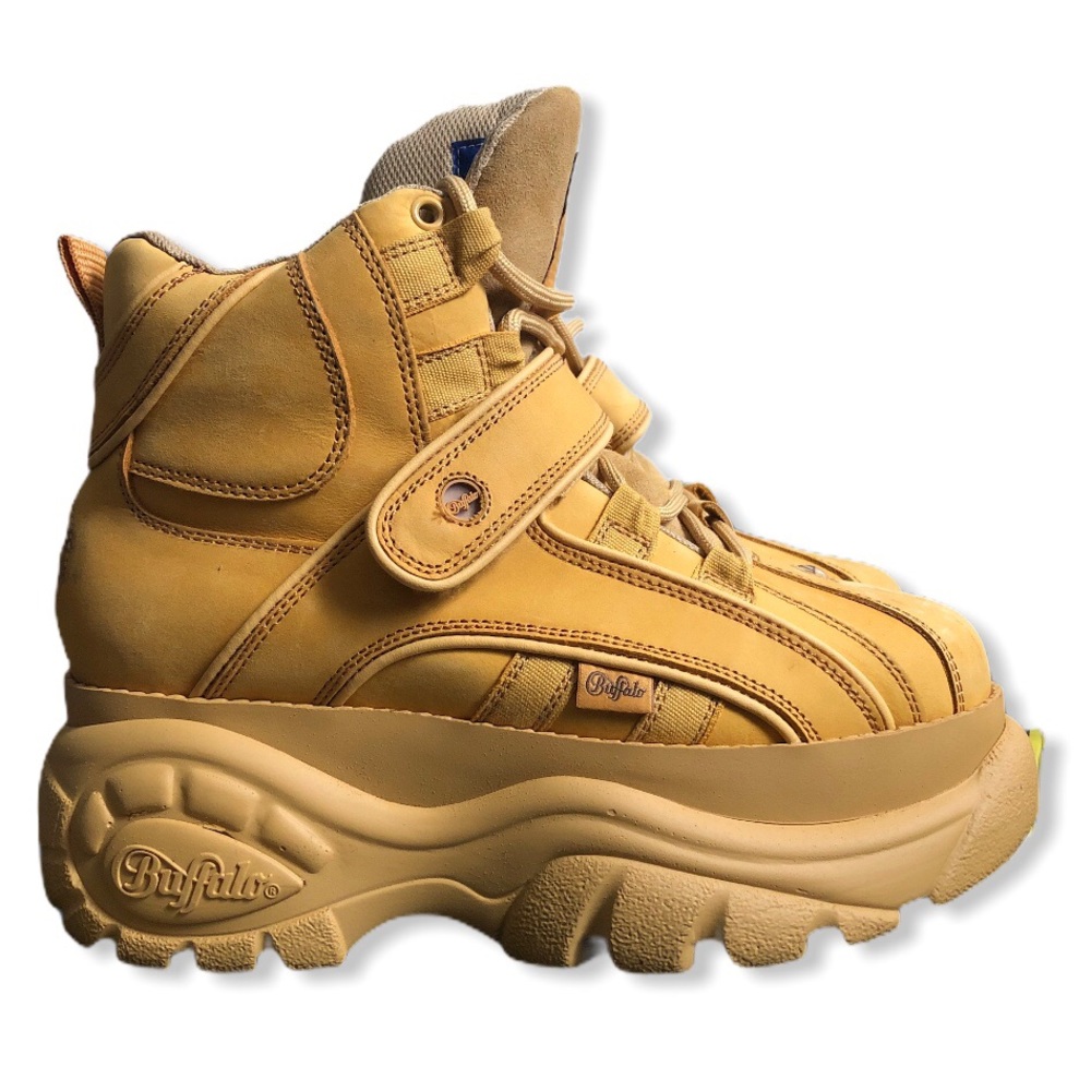 Buffalo London High Top Sneaker Boot